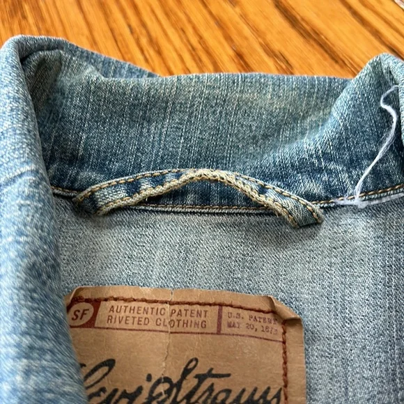 Levi’s Vintage Denim jacket.  Fits like a Medium.  No size tag - Picture 3 of 14